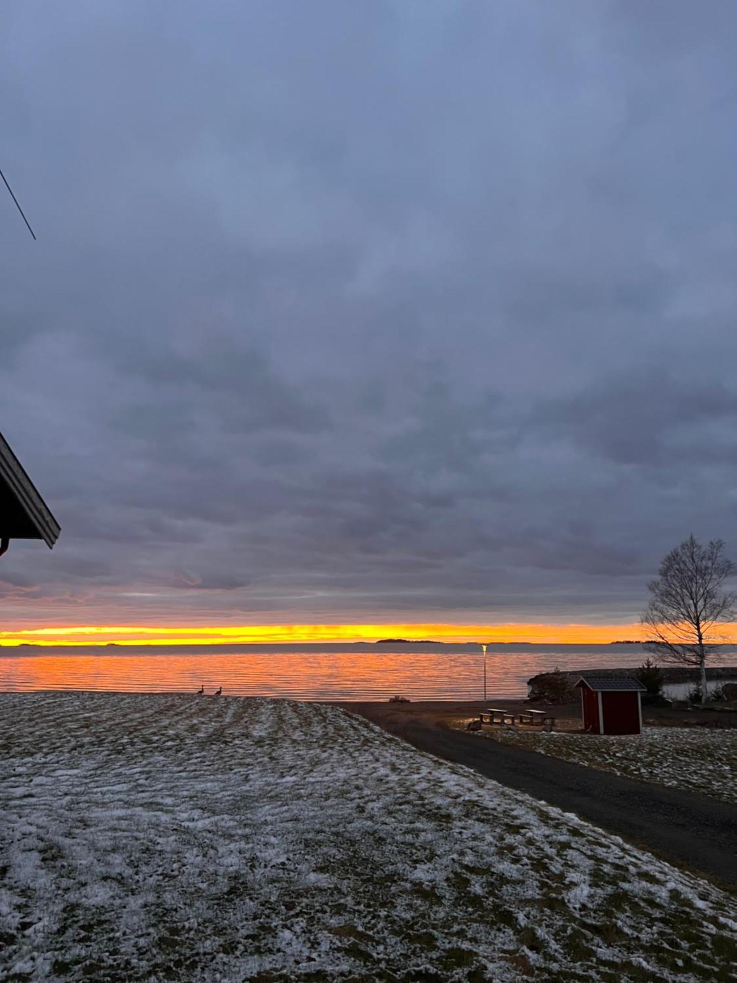 Vila Askevikstugby Sjötorp Exteriér fotografie